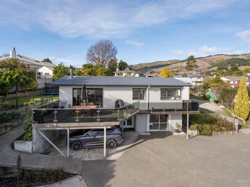 4 Avon Place, Richmond