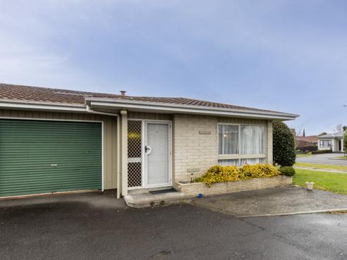 800B Queen Street East, Parkvale