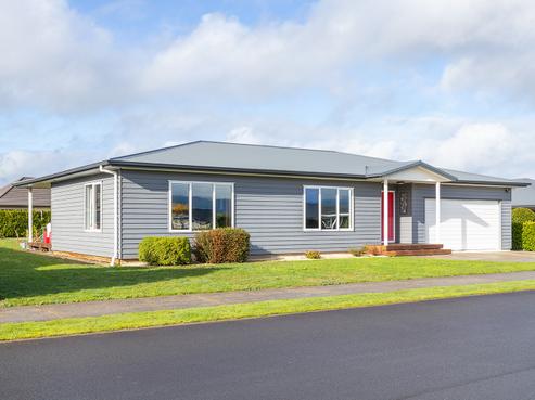 15 Hartley Avenue, Carterton