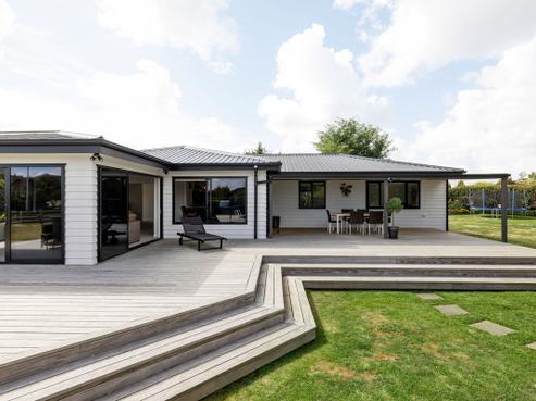 9 Shadbolt Drive, Leamington
