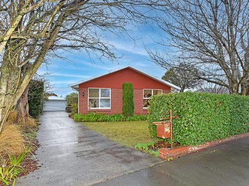 8 Kingsgate Place, Burnside