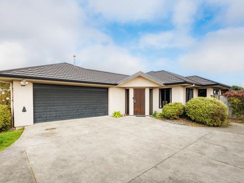 75 Meridian Grove, Kelvin Grove