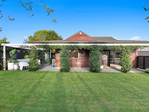 6 Gulliver Place, Conifer Grove