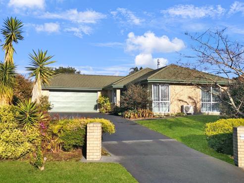 4 Wai Place, One Tree Point