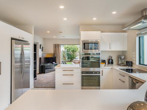 59 Hautana Street, Woburn