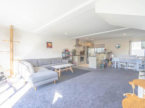 10H Campbell Road, Royal Oak