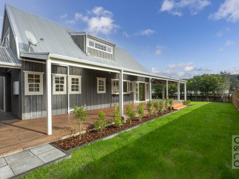 5 Cambridge Road, Riverhead