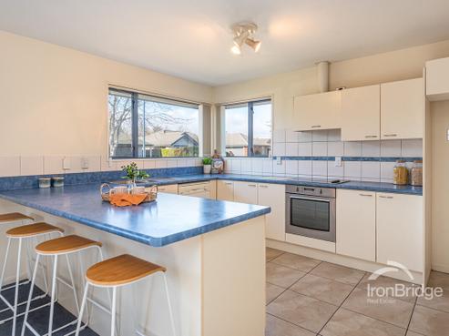 6 Aylsham Lane, Casebrook
