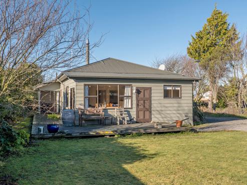 8 Thornton Street, Darfield