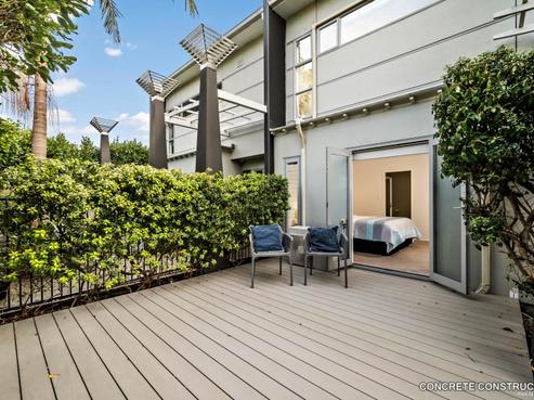 4/49 Browns Bay Road, Browns Bay