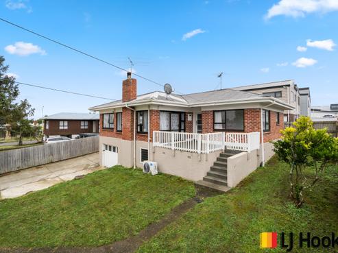 33 Tawa Crescent, Manurewa