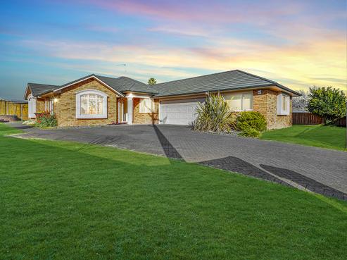 101 Dixon Road, Glenview