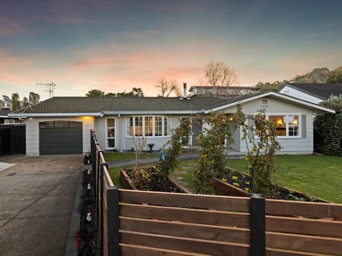 27 Kent Terrace, Taradale
