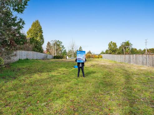 1659 River Road, Broadlands Forest