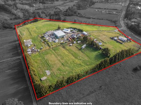 418 State Highway 16, Kumeu