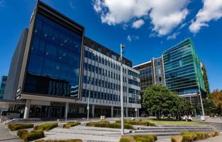 Harbour Grounds - A Superior Workplace 