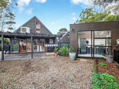 172 Huia Road, Titirangi