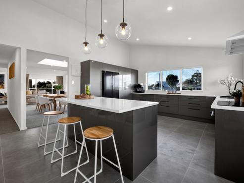 20 Tiverton Crescent, Whalers Gate