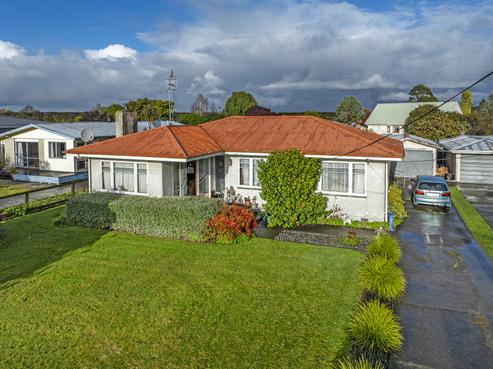 34 Tucker Lane, Clive
