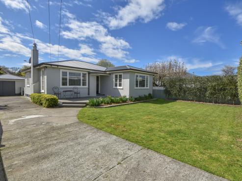 69 Nelson Crescent, Carterton