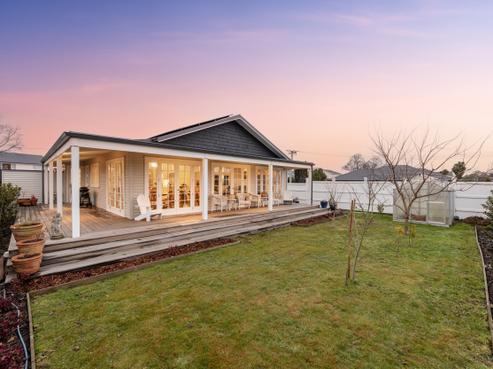 129 Mays Road, Saint Albans