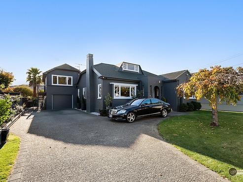 37 Pohutukawa Street, Woburn