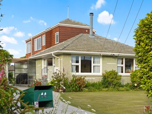 14 Glenmore Avenue, Casebrook