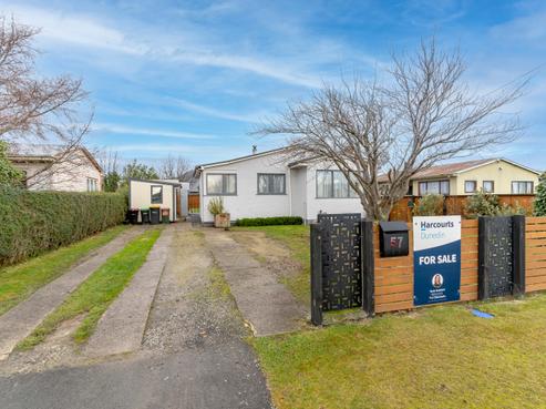 57 Tay Street, Mosgiel
