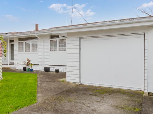 4 Innes Place, Roslyn