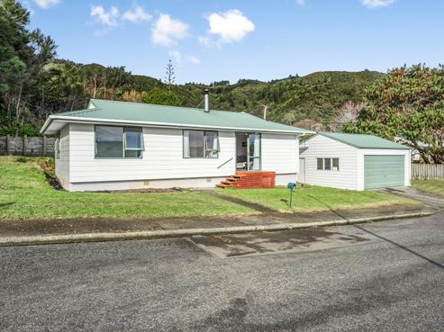 2 Norrie Grove, Naenae