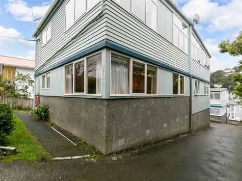 8/76 Waipapa Road, Hataitai