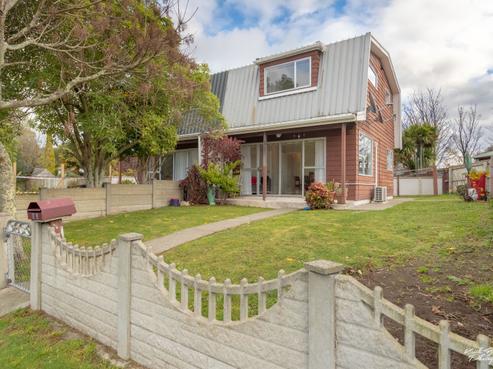 8J Montgomery Crescent, Clouston Park