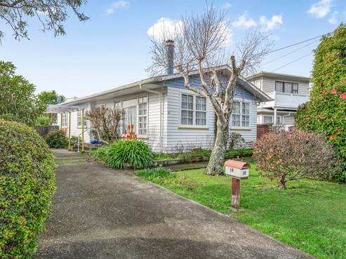 18 Karamu Crescent, Wainuiomata