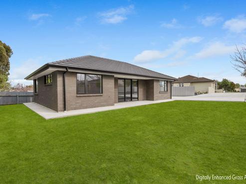 28A Coronation Street, Strathern