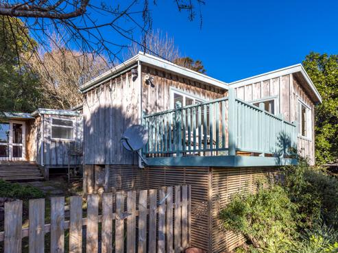 53 Whakarite Road, Ostend