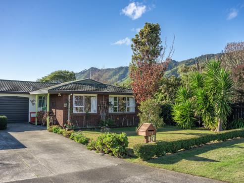 29 Kapanui Road, Waikanae