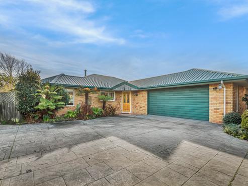 6 Iroquois Place, Hornby