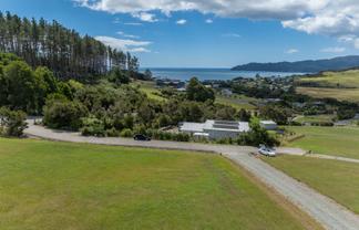 2 Frazer Place, Coopers Beach