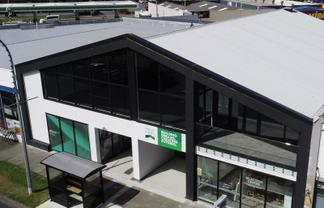 PORIRUAS FINEST - BRAND NEW OFFICES 