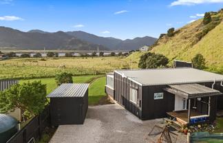 9 Rauparaha Street, Marokopa