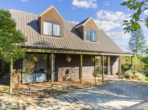 13B Aorangi Road, Paraparaumu