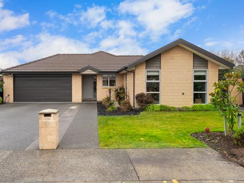 65 Brookwater Avenue, Northwood