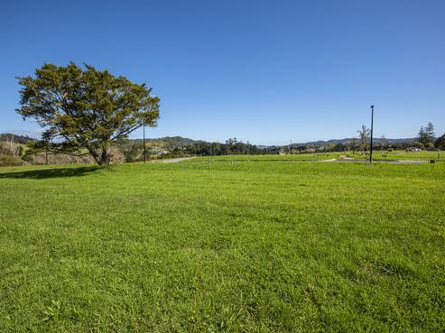 4 Frangipani Close, Glenbervie
