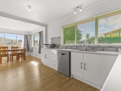 49 Neri Crescent, Westbrook