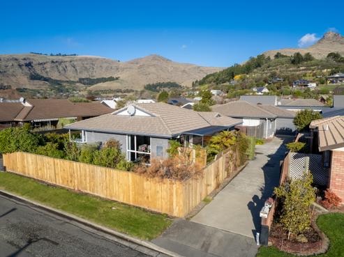 1/35 Laing Crescent, Heathcote Valley