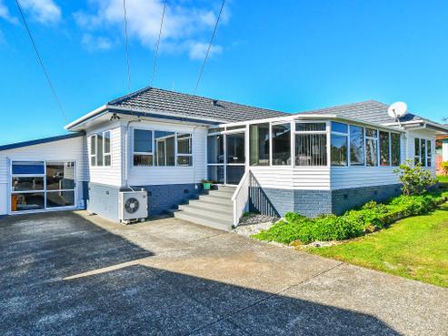 16 Ranfurly Road, Papatoetoe