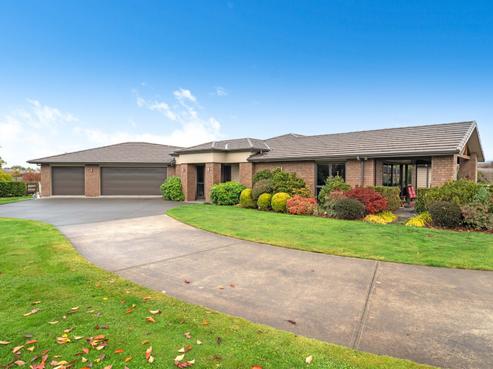 24 Carrington Drive, Carterton