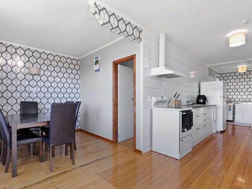 73 Hazlett Street, Glenholme