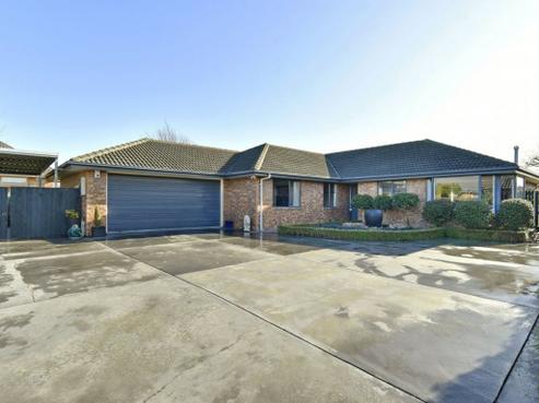 22 Aylsham Lane, Casebrook