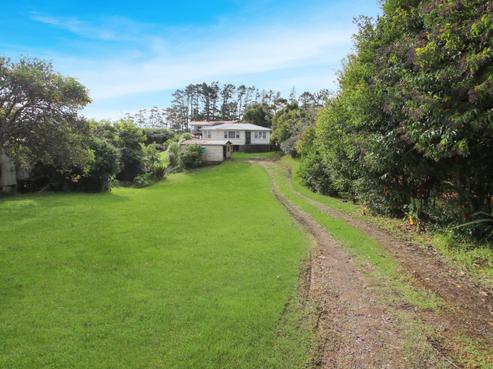 5920 State Highway 10, Awanui